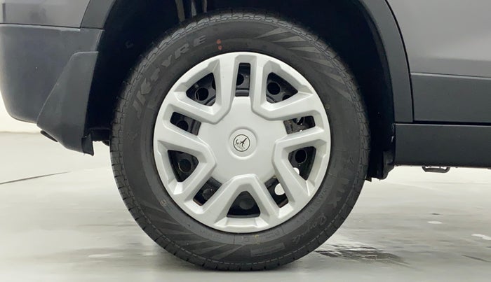 2016 Maruti Vitara Brezza VDI OPT, Diesel, Manual, 60,282 km, Right Rear Wheel