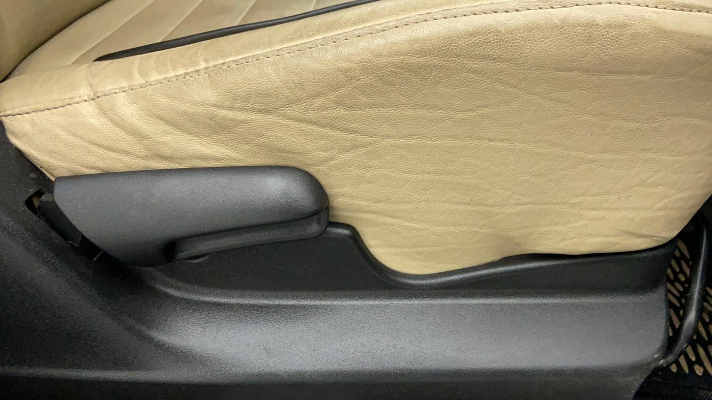 2016 Maruti Vitara Brezza VDI OPT, Diesel, Manual, 60,282 km, Driver Side Adjustment Panel