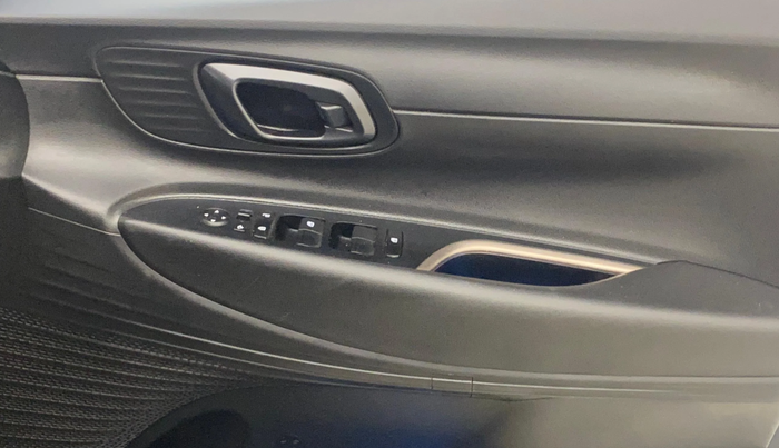 2022 Hyundai NEW I20 ASTA (O) 1.2 AT, Petrol, Automatic, 46,546 km, Driver Side Door Panels Control