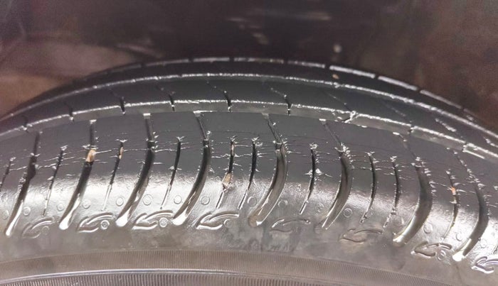 2019 Maruti S PRESSO VXI PLUS AMT, Petrol, Automatic, 34,766 km, Right Rear Tyre Tread