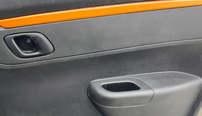 2019 Renault Kwid CLIMBER 1.0, Petrol, Manual, 25,095 km, Driver Side Door Panels Control