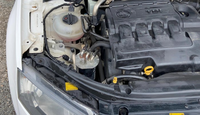 2017 Skoda Octavia 2.0 TDI CR AMBITION, Diesel, Manual, 1,21,381 km, Engine View - Right