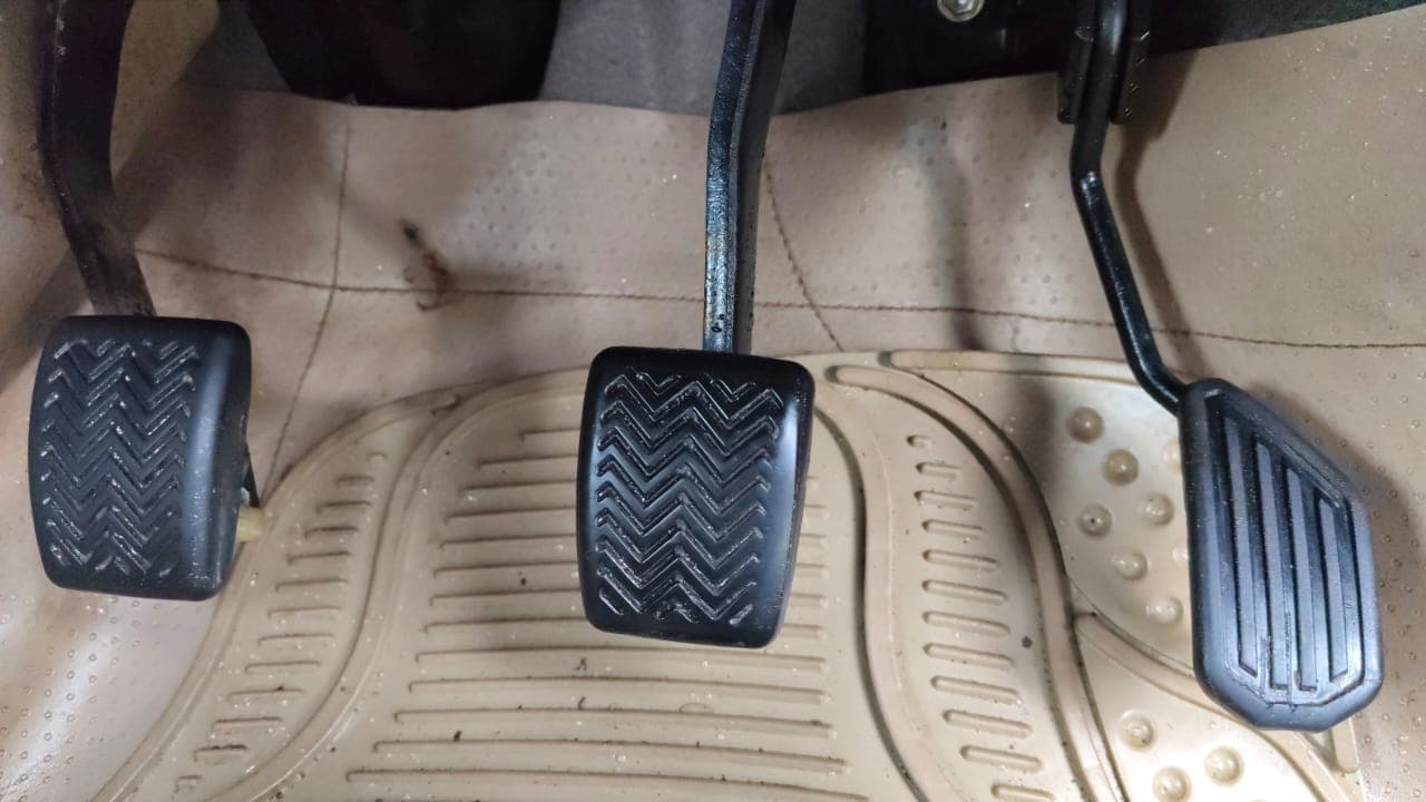 2015 Toyota Etios Liva V, Petrol, Manual, 77,618 km, Pedals