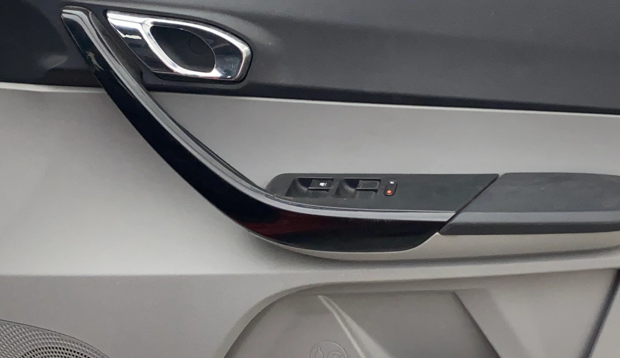 Driver-Side-Door-Panels-Control