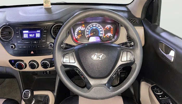 2016 Hyundai Grand i10 SPORTZ 1.2 KAPPA VTVT, Petrol, Manual, 50 km, Steering Wheel Close Up
