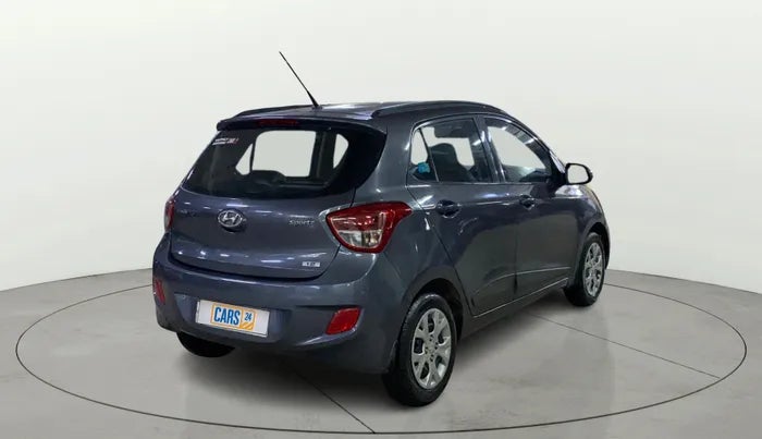 2016 Hyundai Grand i10 SPORTZ 1.2 KAPPA VTVT, Petrol, Manual, 50 km, Right Back Diagonal