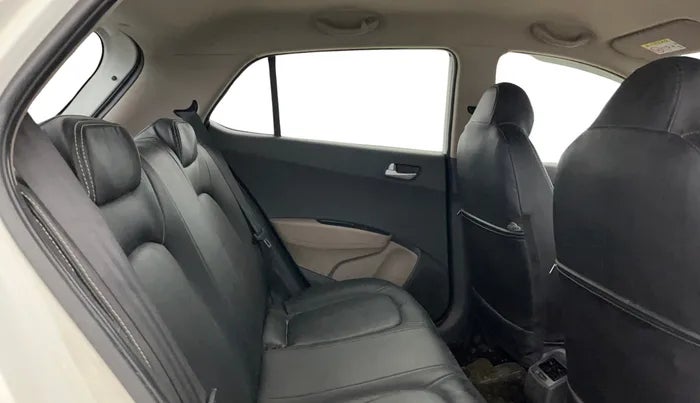2018 Hyundai Grand i10 SPORTZ U2 1.2 CRDI, Diesel, Manual, 97,141 km, Right Side Rear Door Cabin
