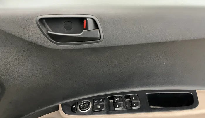 2018 Hyundai Grand i10 SPORTZ U2 1.2 CRDI, Diesel, Manual, 97,141 km, Driver Side Door Panels Control