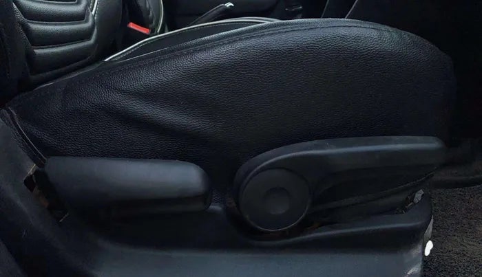 2018 Maruti Vitara Brezza ZDI, Diesel, Manual, 77,154 km, Driver Side Adjustment Panel