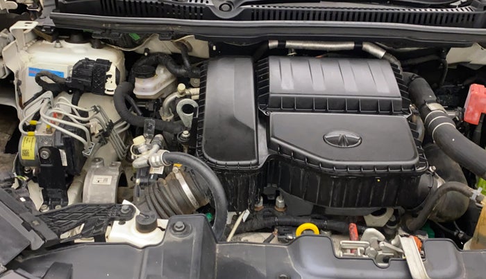2023 Tata NEXON FEARLESS SUNROOF AMT DUAL TONE 1.5 DIESEL, Diesel, Automatic, 43,327 km, Engine View - Right