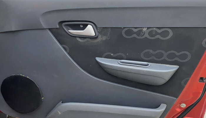 2014 Maruti Alto 800 LXI, Petrol, Manual, 52,229 km, Driver Side Door Panels Control