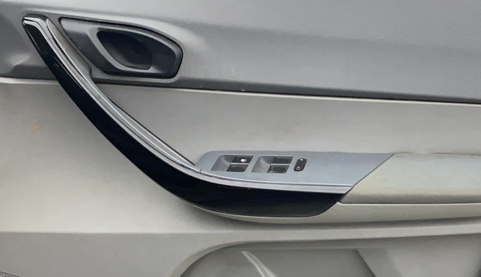 2021 Tata TIGOR XZ PETROL, Petrol, Manual, 64,008 km, Driver Side Door Panels Control