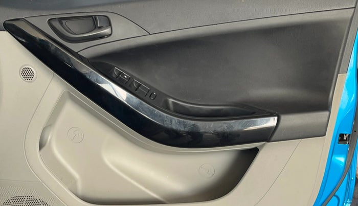 2019 Tata NEXON XM PETROL, Petrol, Manual, 49,129 km, Driver Side Door Panels Control