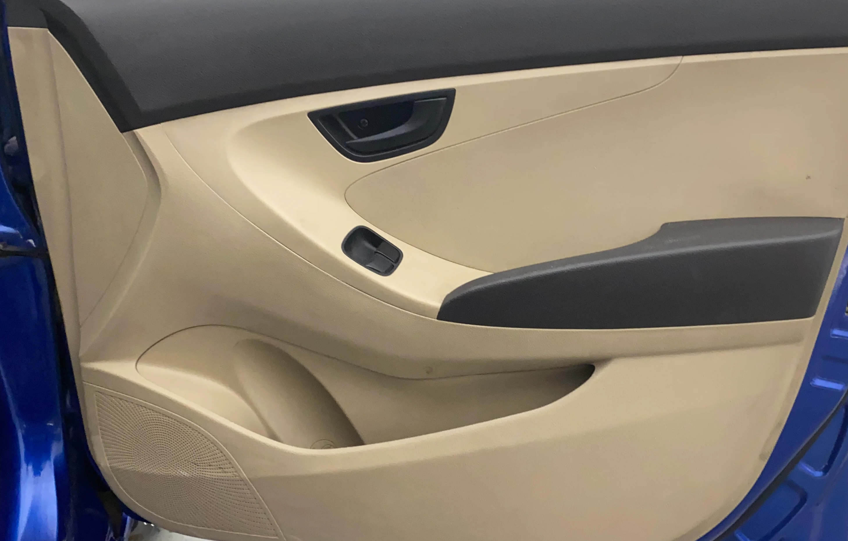 Driver-Side-Door-Panels-Control--4-