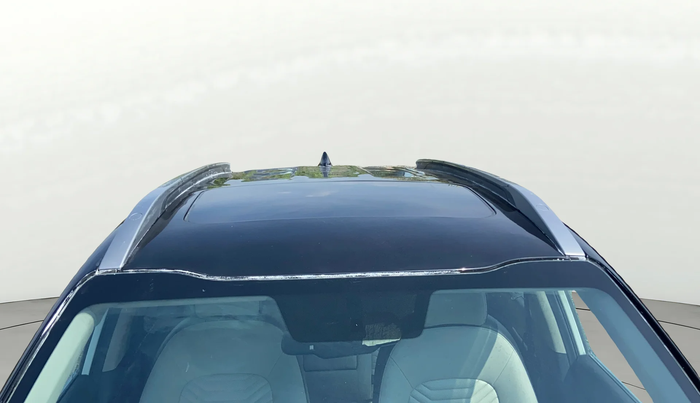 2021 KIA SONET HTX PLUS 1.0 IMT DUAL TONE, Petrol, Manual, 43,237 km, Moonroof/ Sunroof