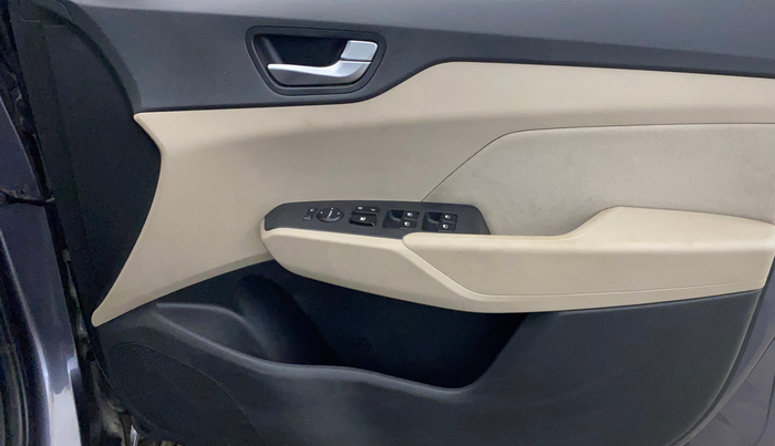 2018 Hyundai Verna 1.6 EX VTVT AT, Petrol, Automatic, 34,558 km, Driver Side Door Panels Control