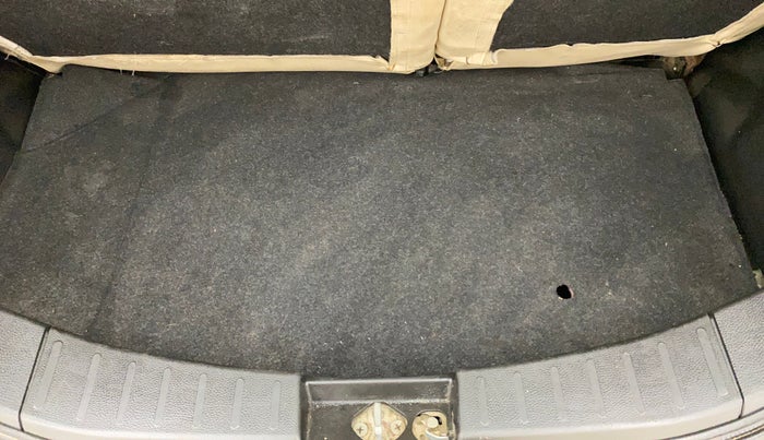 2017 Maruti Wagon R 1.0 VXI, Petrol, Manual, 59,415 km, Boot Inside