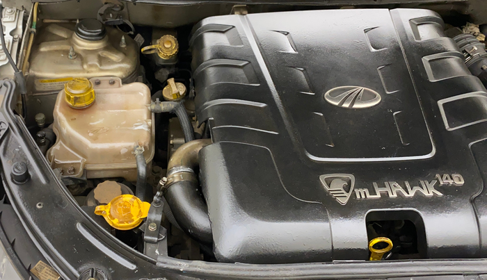 2015 Mahindra XUV500 W8, Diesel, Manual, 1,05,261 km, Engine View - Right