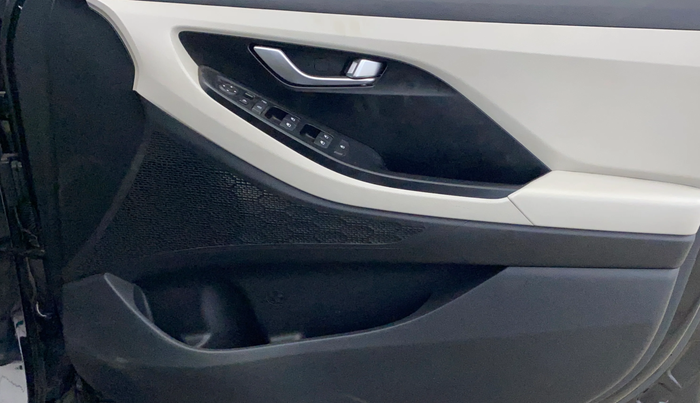 2021 Hyundai Creta SX 1.5 PETROL, Petrol, Manual, 52,417 km, Driver Side Door Panels Control