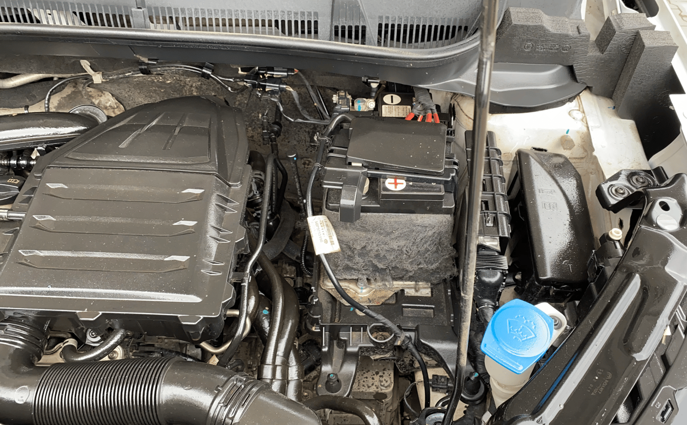 2023 Skoda KUSHAQ AMBITION 1.0L TSI AT, Petrol, Automatic, 25,209 km, Engine View - Left