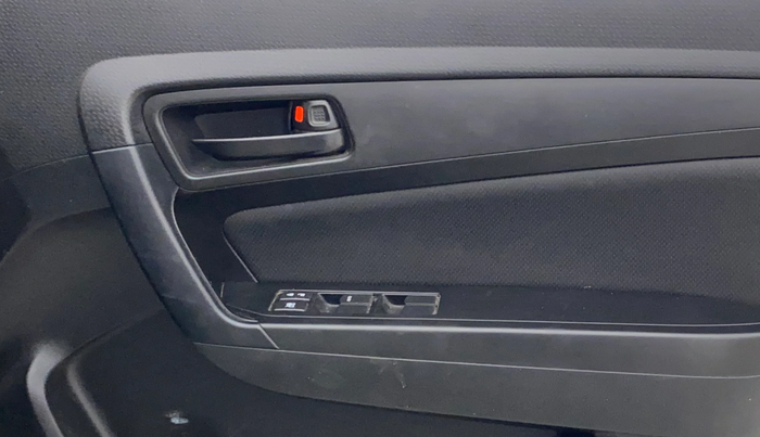 2019 Maruti Vitara Brezza VDI, Diesel, Manual, 68,698 km, Driver Side Door Panels Control