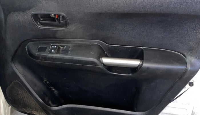 2019 Maruti IGNIS SIGMA 1.2, Petrol, Manual, 65,157 km, Driver Side Door Panels Control