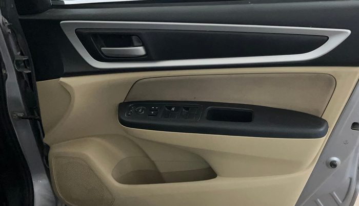 2022 Honda Amaze 1.2L I-VTEC S, Petrol, Manual, 79,054 km, Driver Side Door Panels Control