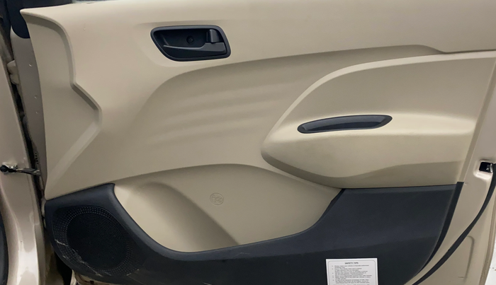 2021 Hyundai NEW SANTRO SPORTZ EXECUTIVE MT CNG, CNG, Manual, 39,445 km, Driver Side Door Panels Control