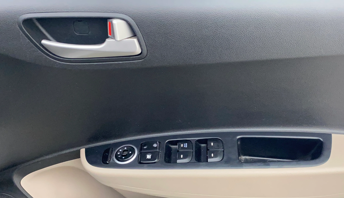 2016 Hyundai Grand i10 SPORTZ 1.2 KAPPA VTVT, Petrol, Manual, 63,843 km, Driver Side Door Panels Control