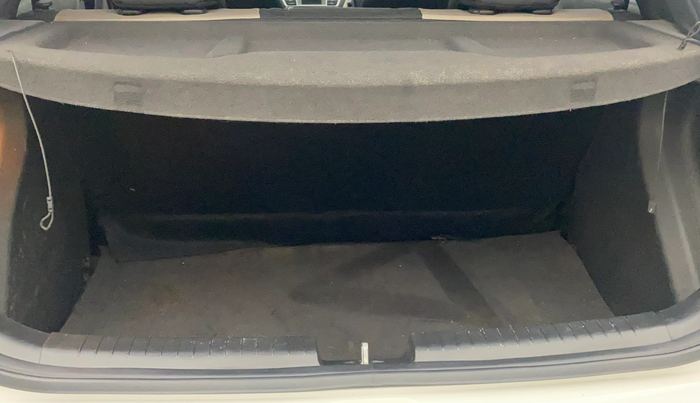 2016 Hyundai Elite i20 ASTA 1.2, Petrol, Manual, 96,206 km, Boot Inside