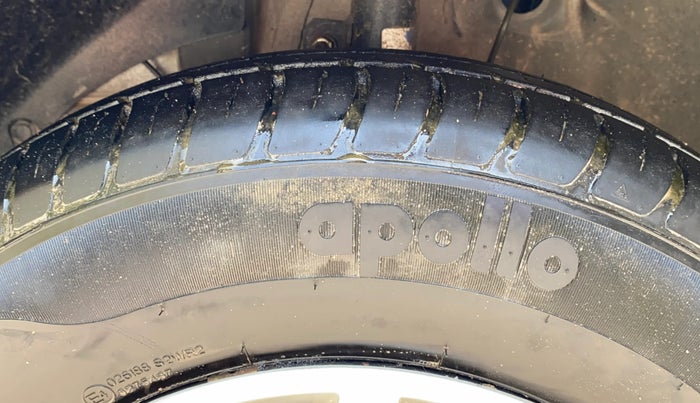 2019 Maruti Dzire VXI, Petrol, Manual, 4,242 km, Left Front Tyre Tread
