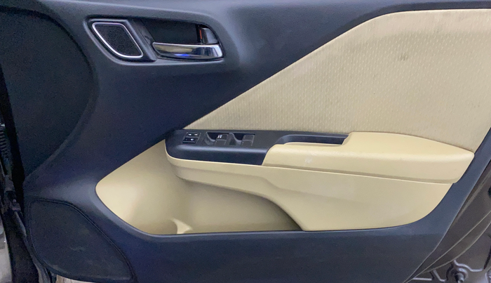 2020 Honda City 1.5L I-VTEC VX CVT, Petrol, Automatic, 43,079 km, Driver Side Door Panels Control