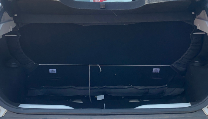 2022 Tata PUNCH ADVENTURE MT, Petrol, Manual, 36,471 km, Boot Inside