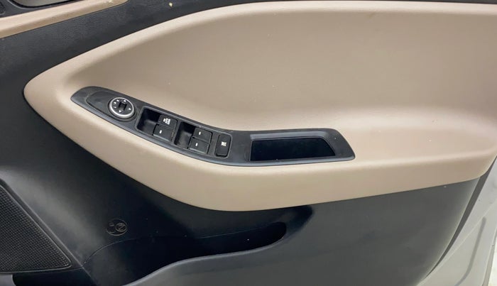 2019 Hyundai Elite i20 MAGNA PLUS 1.2, Petrol, Manual, 18,434 km, Driver Side Door Panels Control