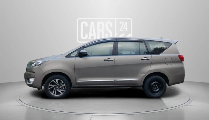2024 Toyota Innova Crysta GX Plus 7 STR , Diesel, Manual, 13,494 km, Left Side