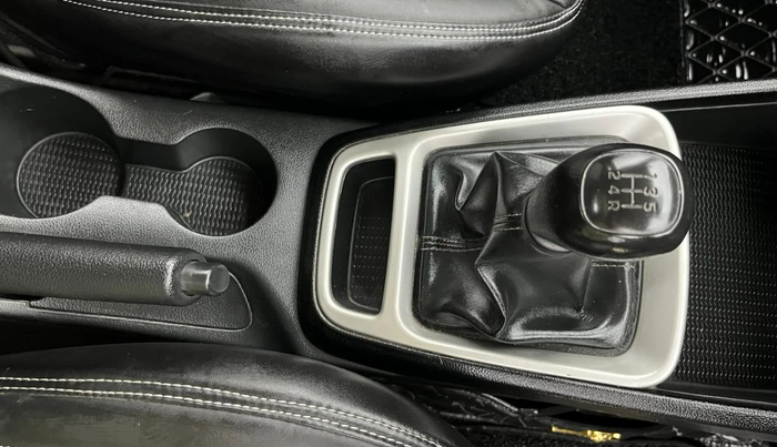 2020 Hyundai VENUE S 1.2, Petrol, Manual, 75,321 km, Gear Lever