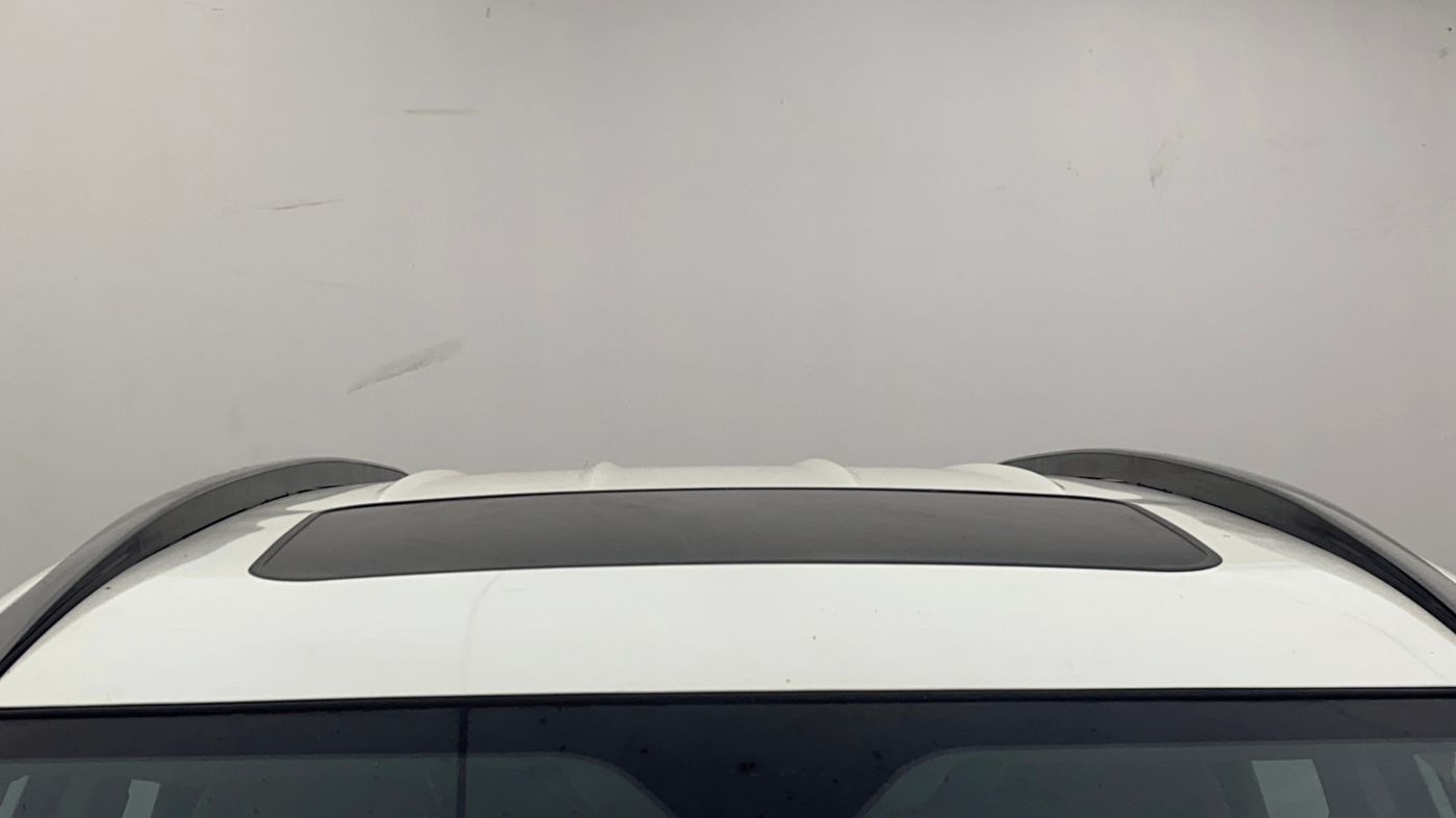 2020 Mahindra XUV500 W9, Diesel, Manual, 78,213 km, Moonroof/ Sunroof