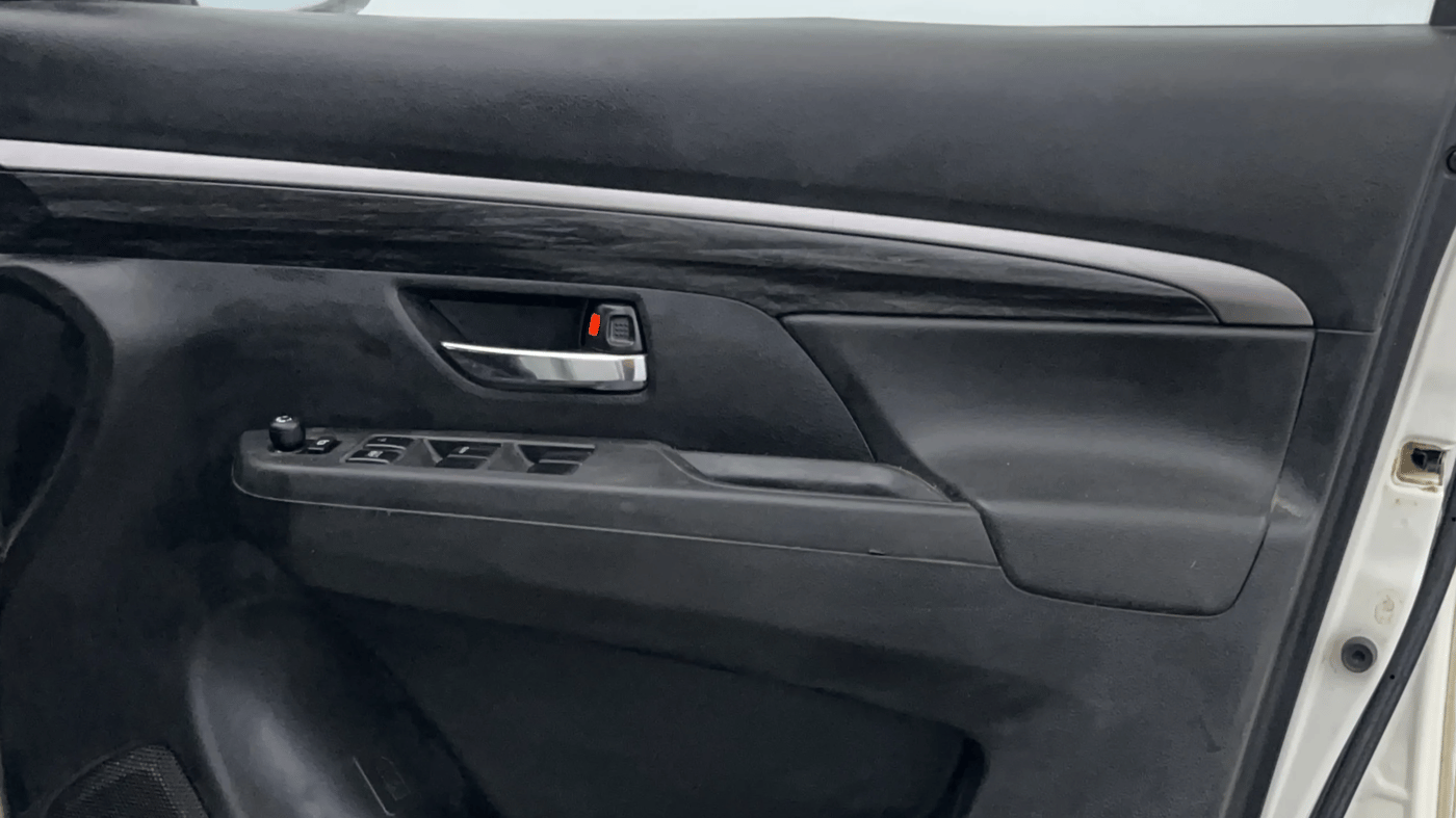 2022 Maruti XL6 ALPHA AT, Petrol, Automatic, 63,917 km, Driver Side Door Panels Control