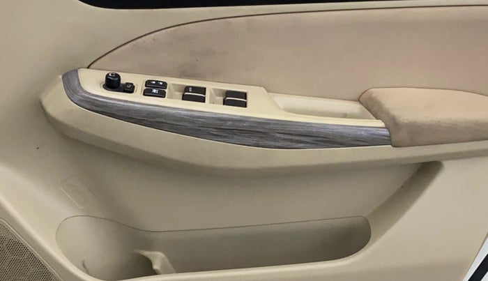 2022 Maruti Dzire ZXI CNG, CNG, Manual, 67,647 km, Driver Side Door Panels Control