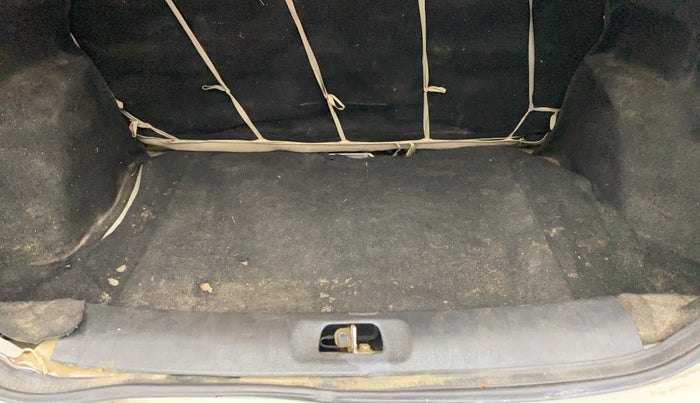 2017 Maruti Swift Dzire VXI (O), Petrol, Manual, 61,200 km, Boot Inside