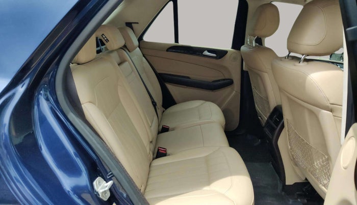 2016 Mercedes Benz GLE 250 D4 MATIC, Diesel, Automatic, 69,602 km, Right Side Rear Door Cabin