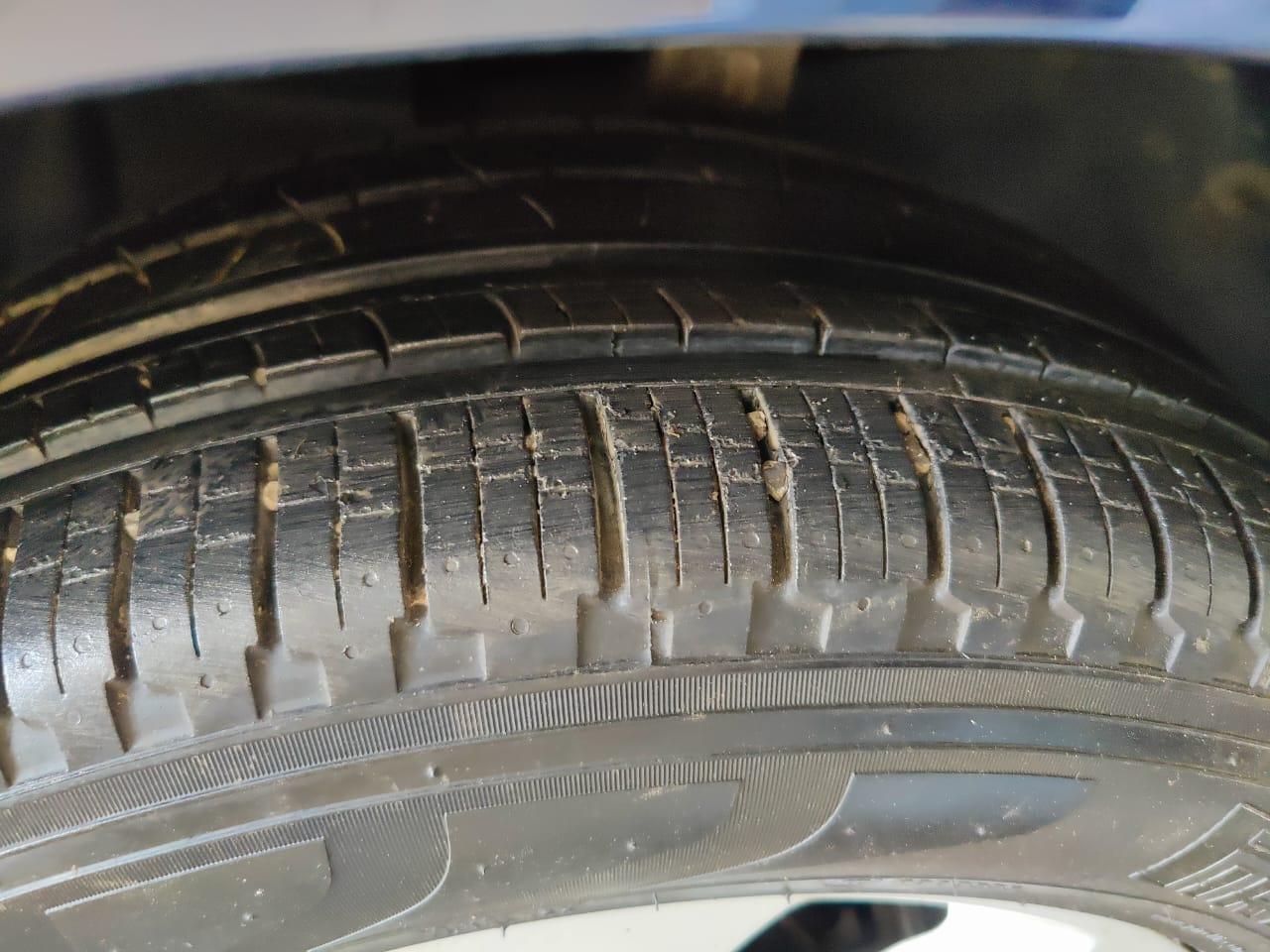 2016 Mercedes Benz GLE 250 D4 MATIC, Diesel, Automatic, 69,602 km, Left Front Tyre Tread