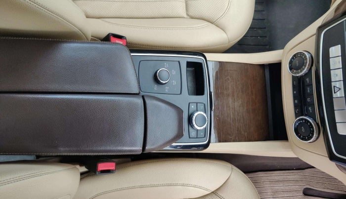 2016 Mercedes Benz GLE 250 D4 MATIC, Diesel, Automatic, 69,602 km, Gear Lever