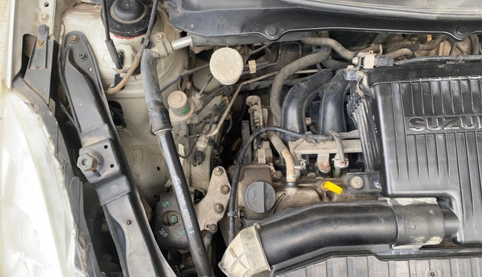 2014 Maruti Swift VXI, Petrol, Manual, 78,216 km, Engine View - Right