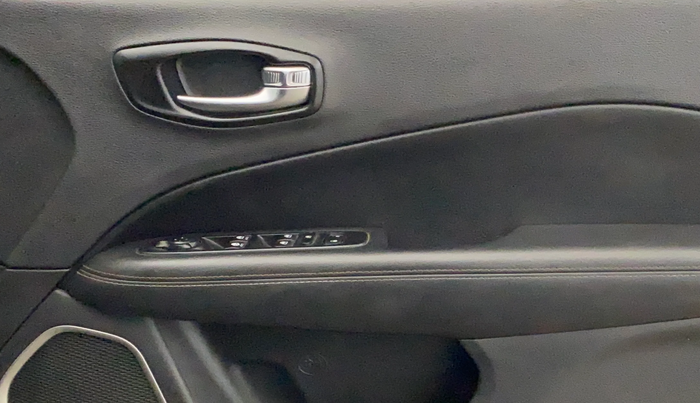 2018 Jeep Compass SPORT 1.4 PETROL, Petrol, Manual, 49,455 km, Driver Side Door Panels Control