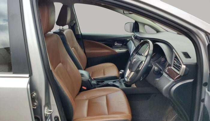 2022 Toyota Innova Crysta 2.4 ZX AT 7 STR, Diesel, Automatic, 1,05,299 km, Right Side Front Door Cabin