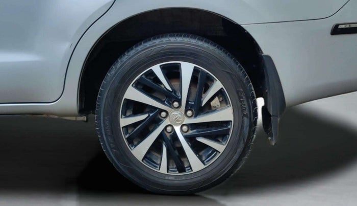 2022 Toyota Innova Crysta 2.4 ZX AT 7 STR, Diesel, Automatic, 1,05,299 km, Left Rear Wheel