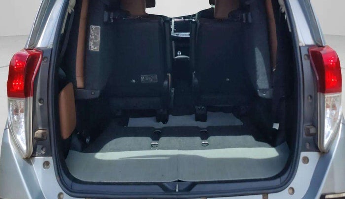 2022 Toyota Innova Crysta 2.4 ZX AT 7 STR, Diesel, Automatic, 1,05,299 km, Boot Inside