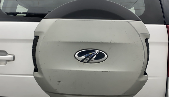 2018 Mahindra TUV300 T10, Diesel, Manual, 97,077 km, Spare Tyre