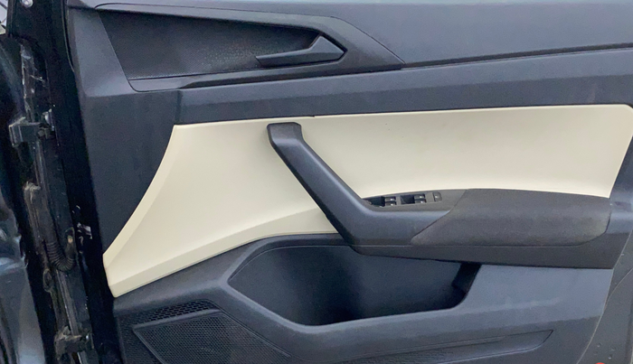 2022 Skoda SLAVIA ACTIVE 1.0L TSI MT, Petrol, Manual, 33,816 km, Driver Side Door Panels Control